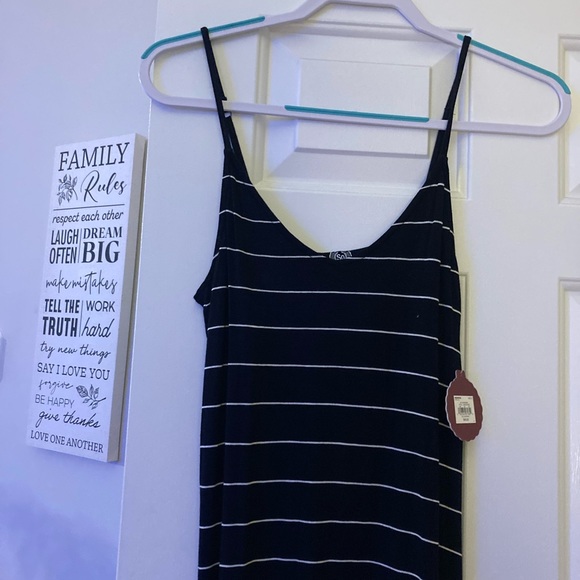 BNWT SO Maxi Dress Size Small - Picture 2 of 3